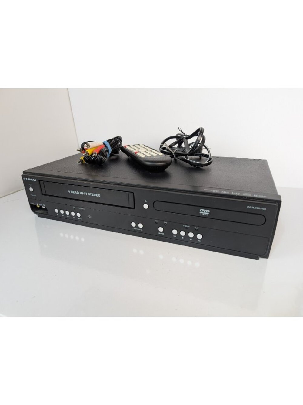 Funai CDV225FX4 DVD VCR Combo – With Remote & Cables..Tested & Working